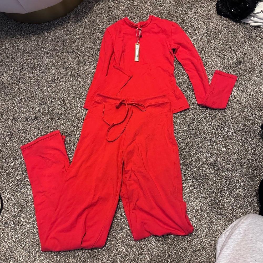 Skims set